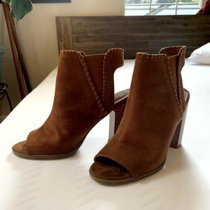 Women’s Bootie Heels/Open Toe Size 8